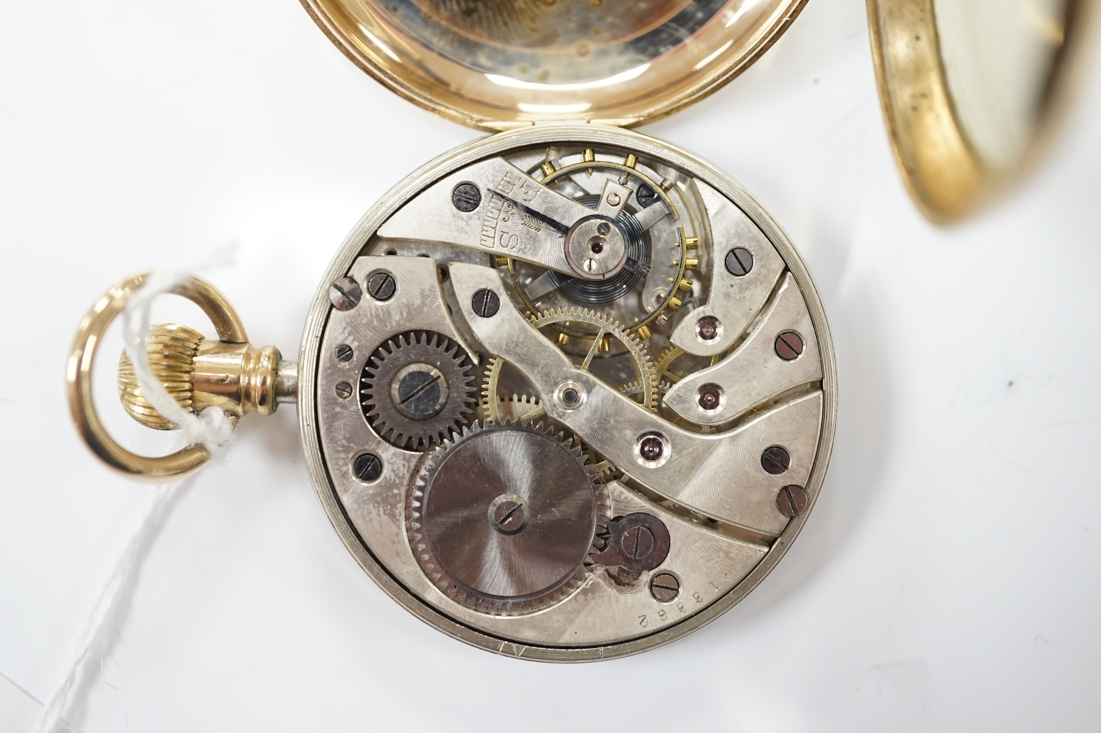 A George V 9ct gold open face keyless pocket watch, with Roman dial, subsidiary second and metal inner case, case diameter 48mm